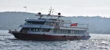 istanbul new years cruise boat 2024.jpg