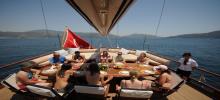 istanbul private bosphorus dinner cruise yacht tours-1.jpg